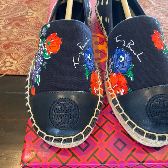 Tory Burch Dot navy block flat espadrille,navy tea rose, sz 5,BNIB,MSRP$200 - Picture 2 of 5